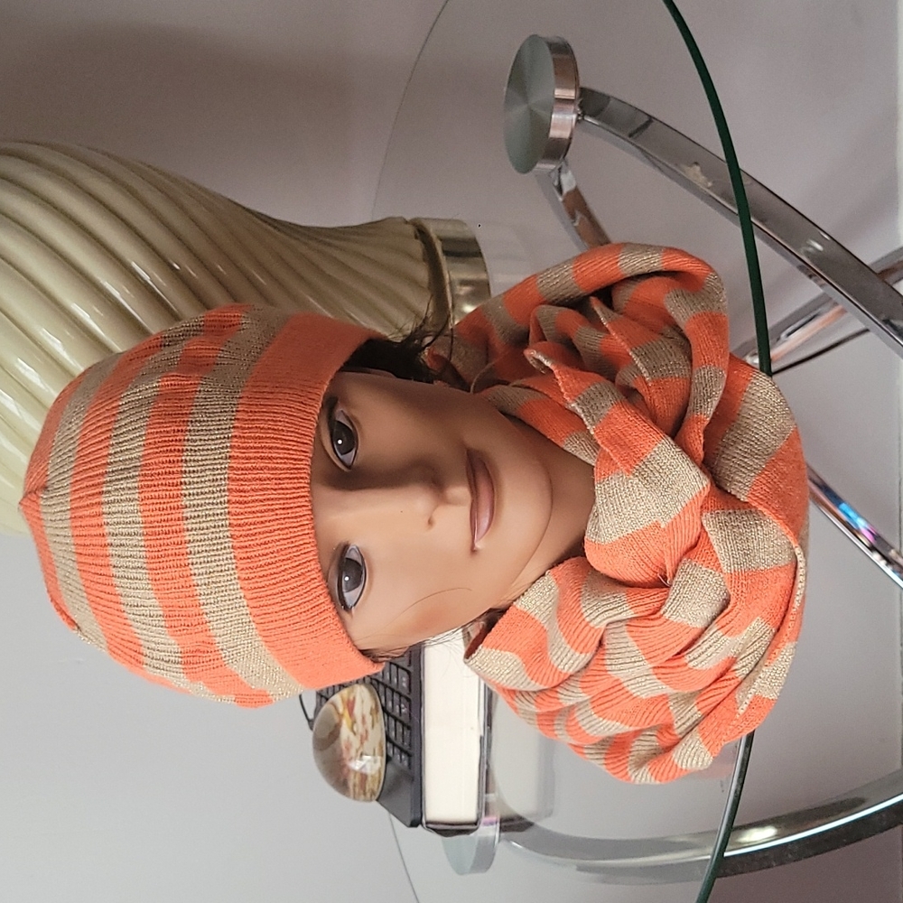 New York and Company Metallic Hat and Scarf Set
